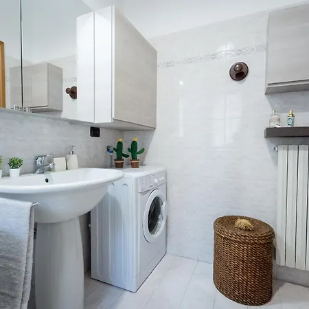 Oxilia Flat - Loreto District דירה